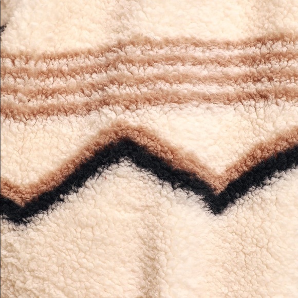 Billabong Fuzzy Coat - Picture 5 of 6